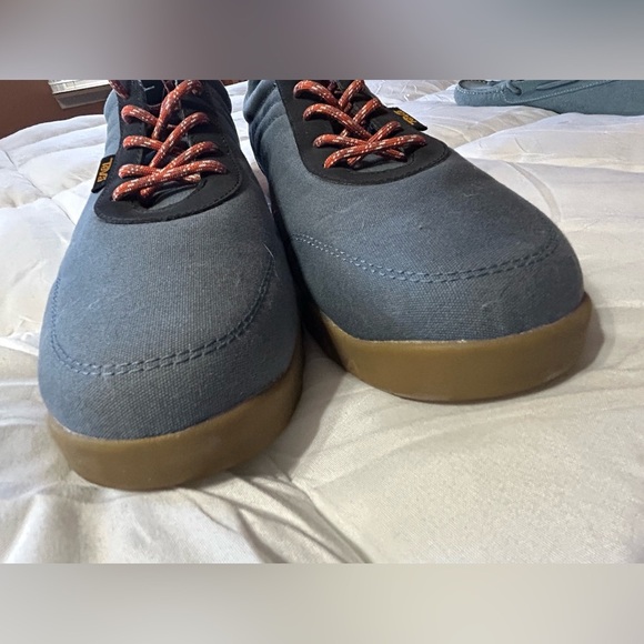 Teva wyldland shoe sneaker New 9.5 - Picture 3 of 7